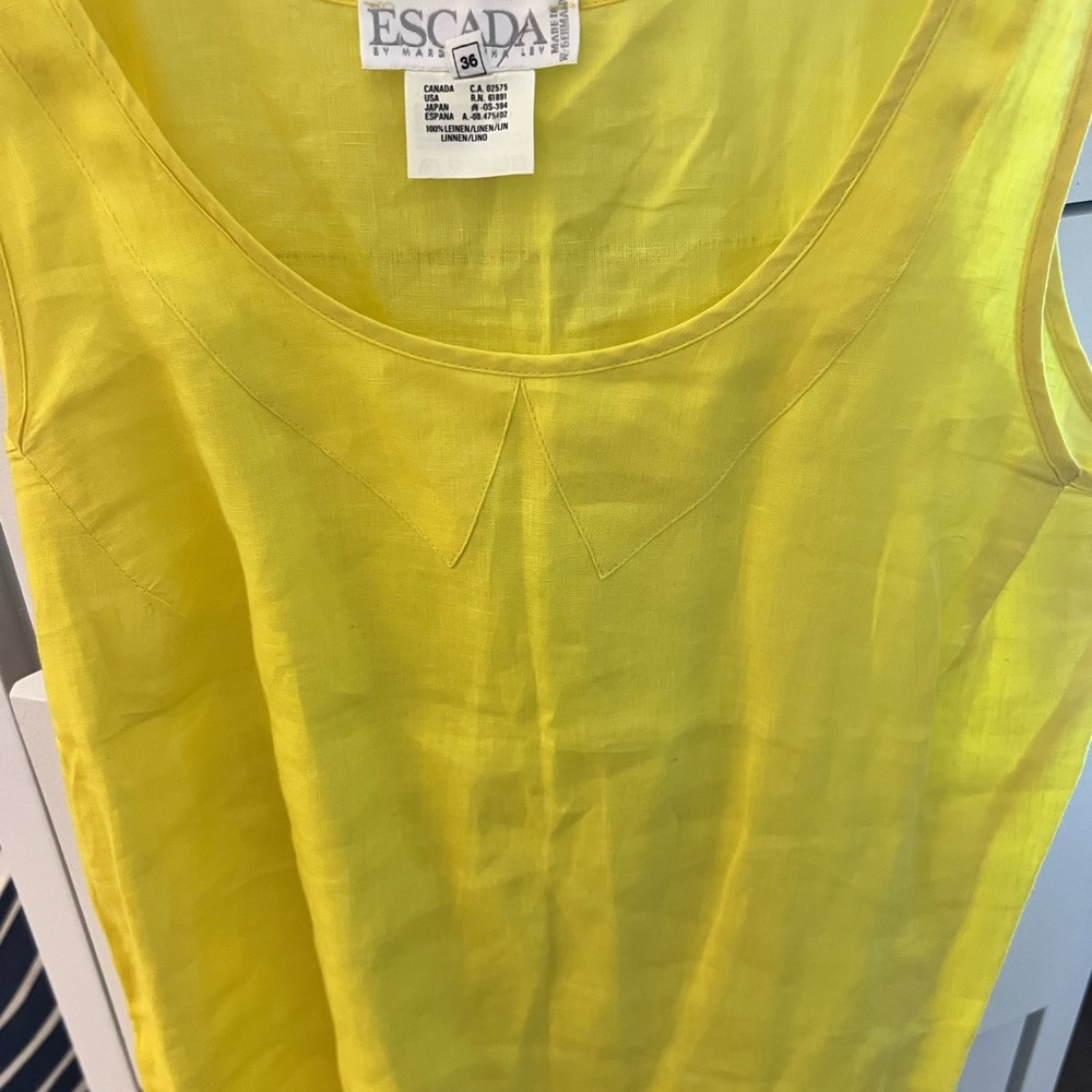 Escada authentic yellow tank - Picture 3 of 5